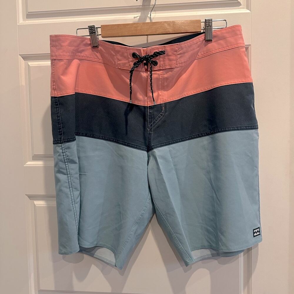 Billabong Men’s Tribong Pro Recycler Board shorts -